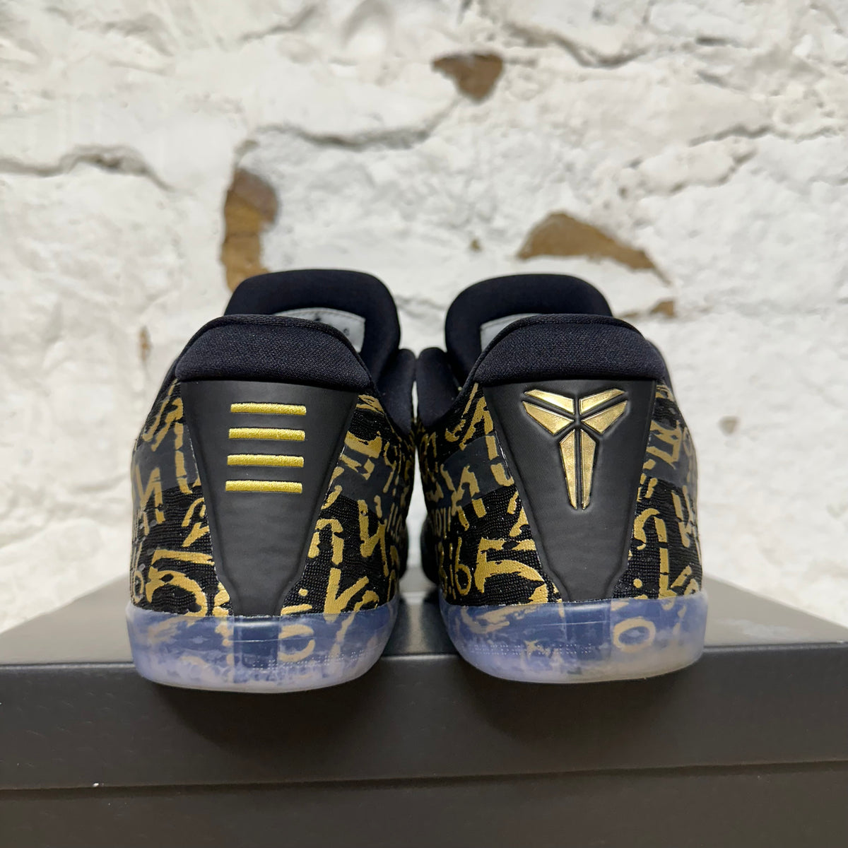 Nike Kobe 11 Protro Mamba Day Sz 11.5
