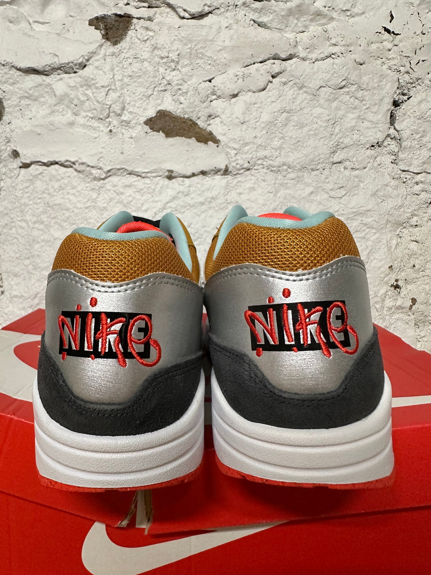 Nike Air Max 1 Graffiti Sz 12.5 DS