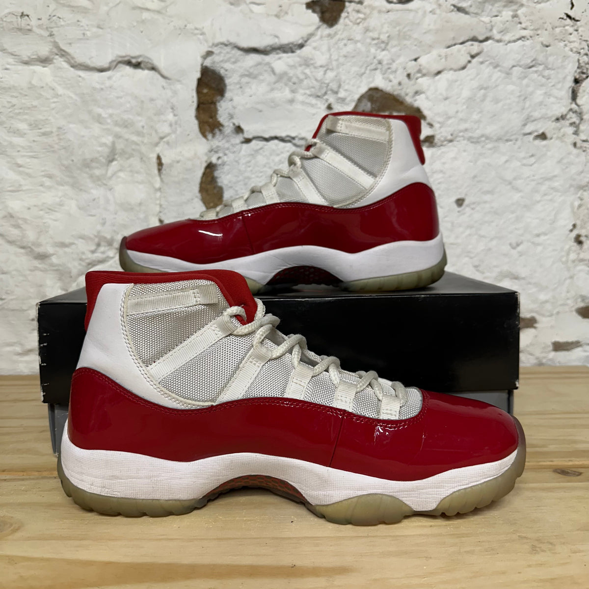 Air Jordan 11 High Cherry (2022) Sz 11.5