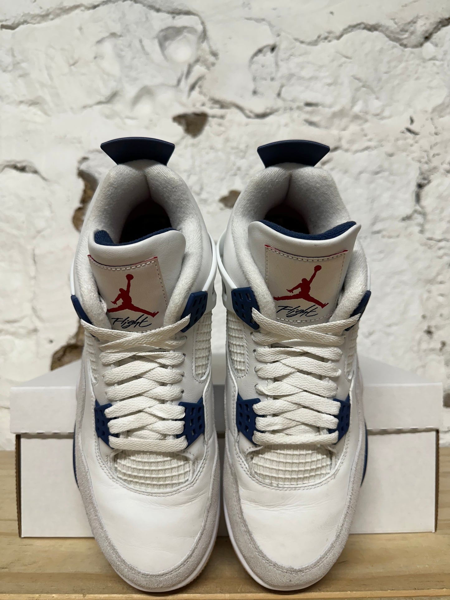 Air Jordan 4 SB Navy Sz 8