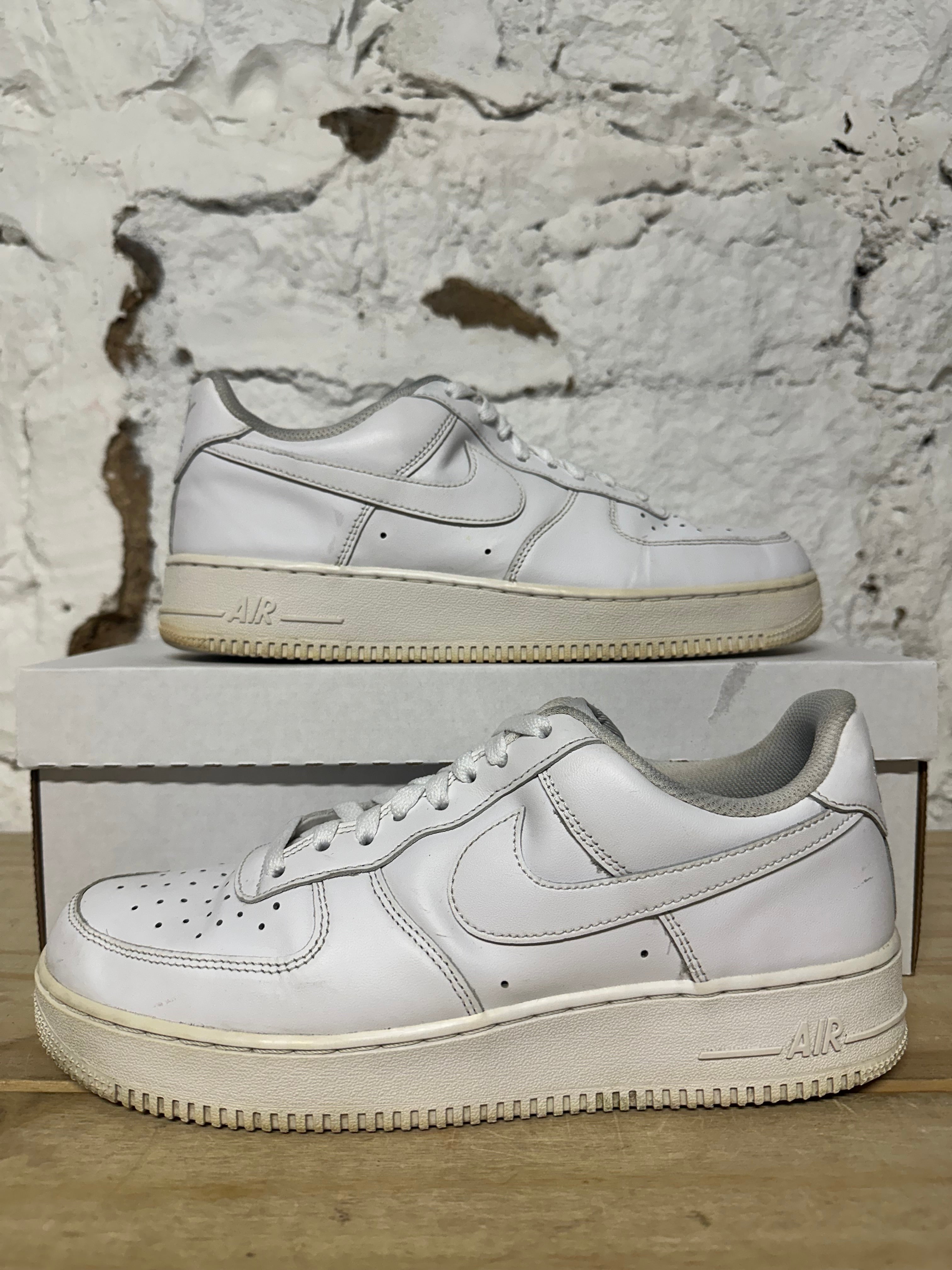 Nike Air Force 1 Triple White Sz 9