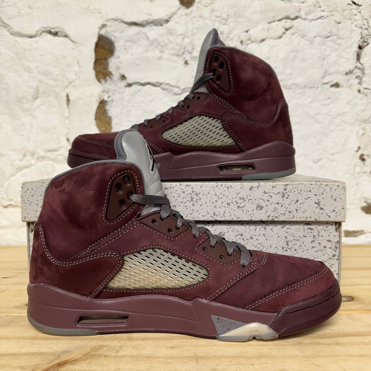 Air Jordan 5 Burgundy (2023) Sz 9.5