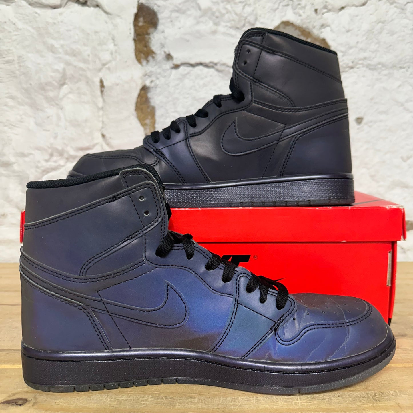 Air Jordan 1 High Zoom Fearless Sz 9.5