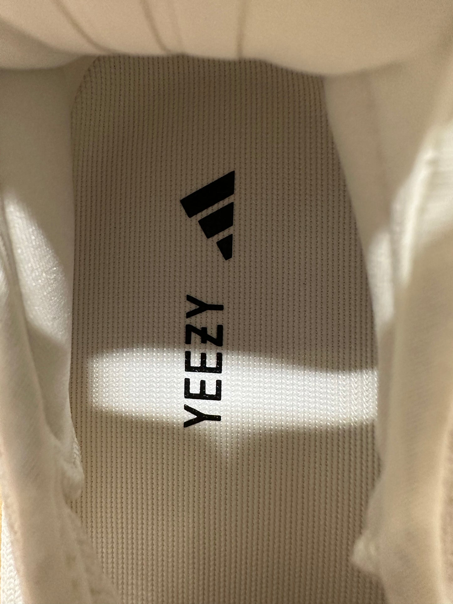 Yeezy 350 V2 Bone White Sz 11 DS