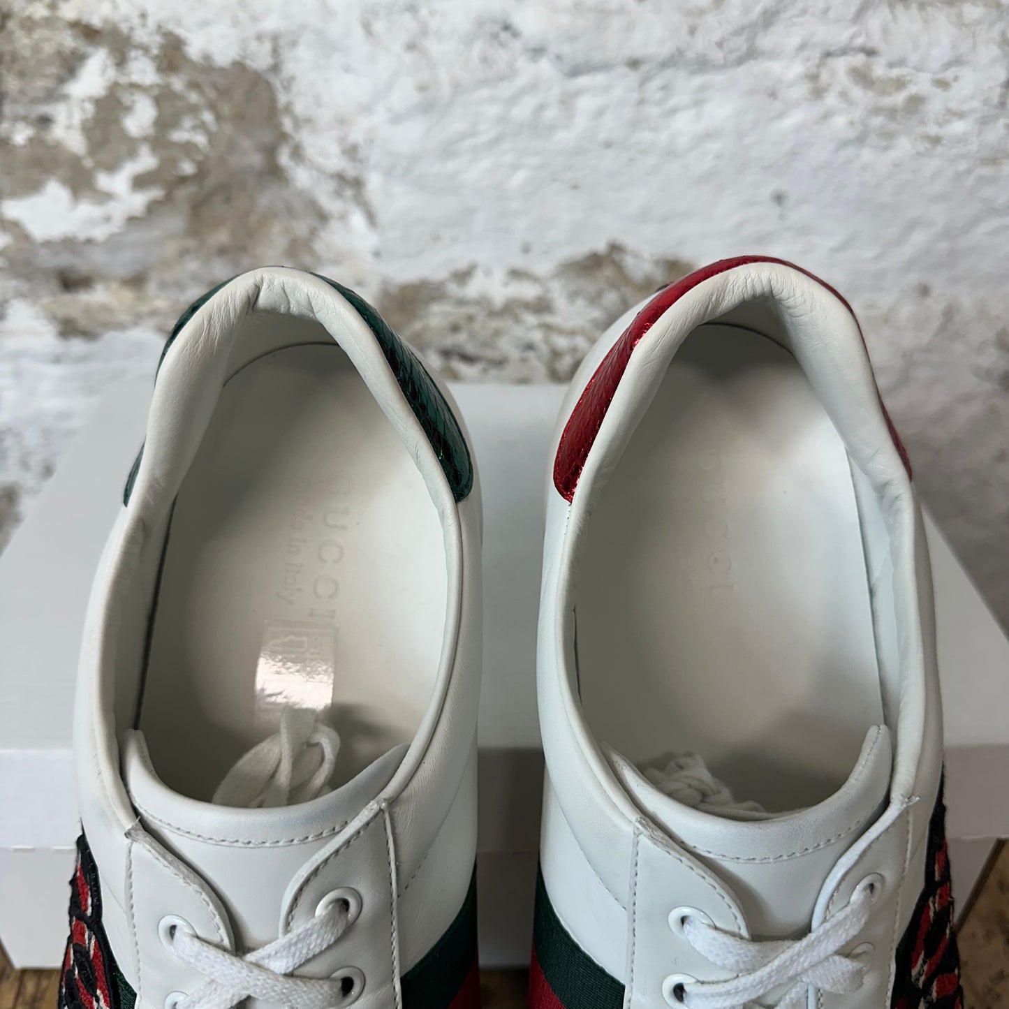 Gucci Rython Vintage Logo Cream Sneaker Sz 5.5