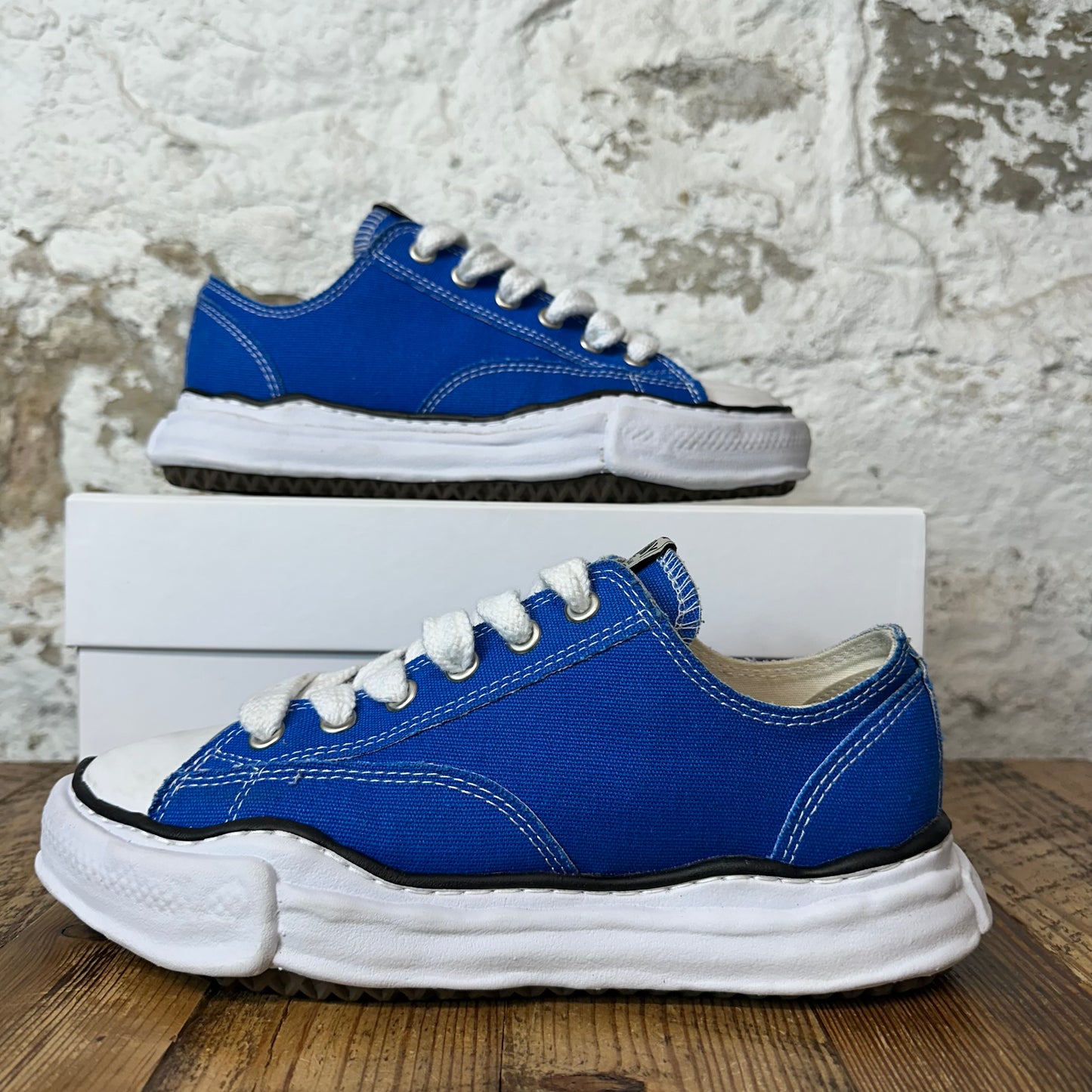 Maison Mihara Blue White Peterson Sneaker Sz 9 (42)