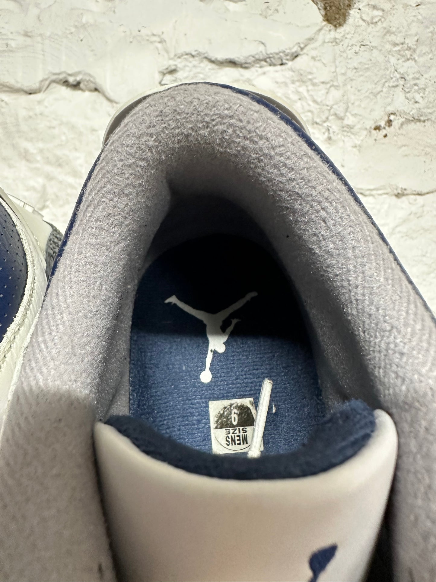 Air Jordan 3 Midnight Navy Sz 9