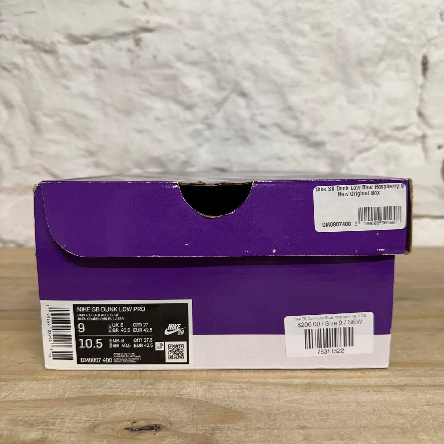 Nike SB Dunk Low Blue Raspberry Sz 9 DS