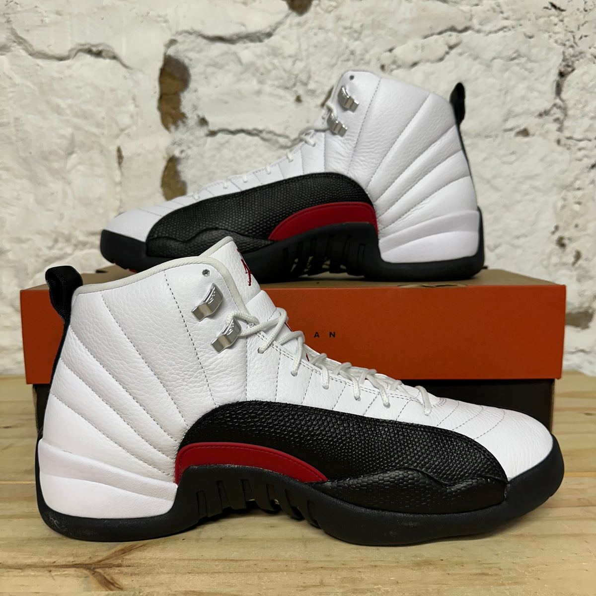 Air Jordan 12 Taxi Flip Sz 13 DS