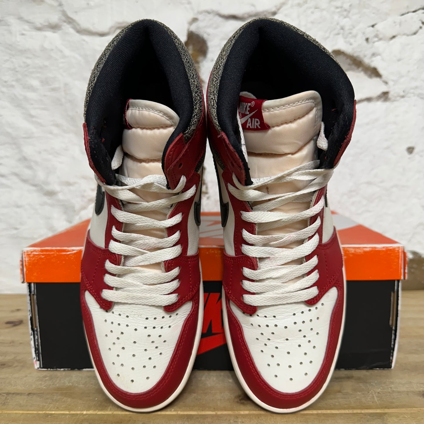 Air Jordan 1 High Chicago Lost and Found Sz 8.5