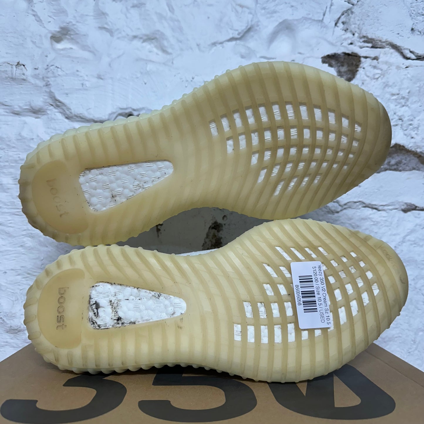 Yeezy 350 V2 Cream Sz 10.5