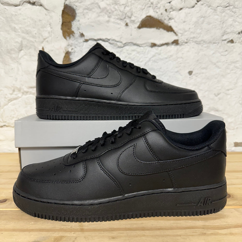 Nike Air Force 1 Low Black 07 Sz 11.5 DS