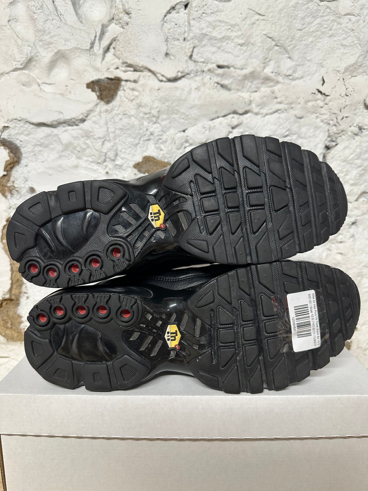 Nike Air Max Plus TN Triple Black Sz 10.5