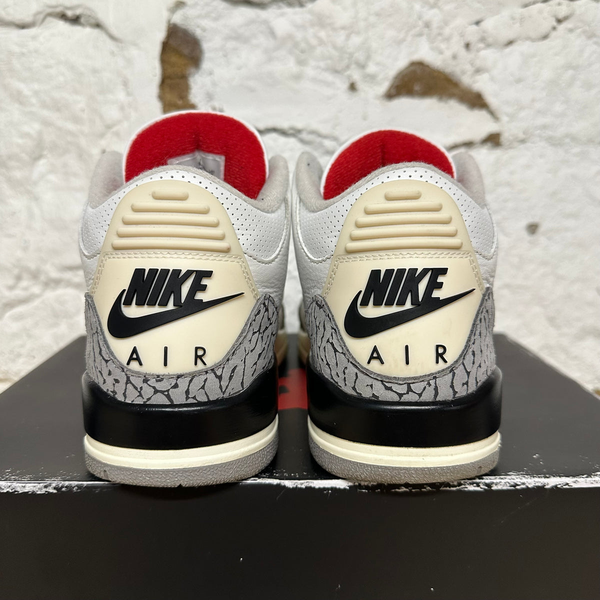 Air Jordan 3 White Cement Reimagined Sz 8