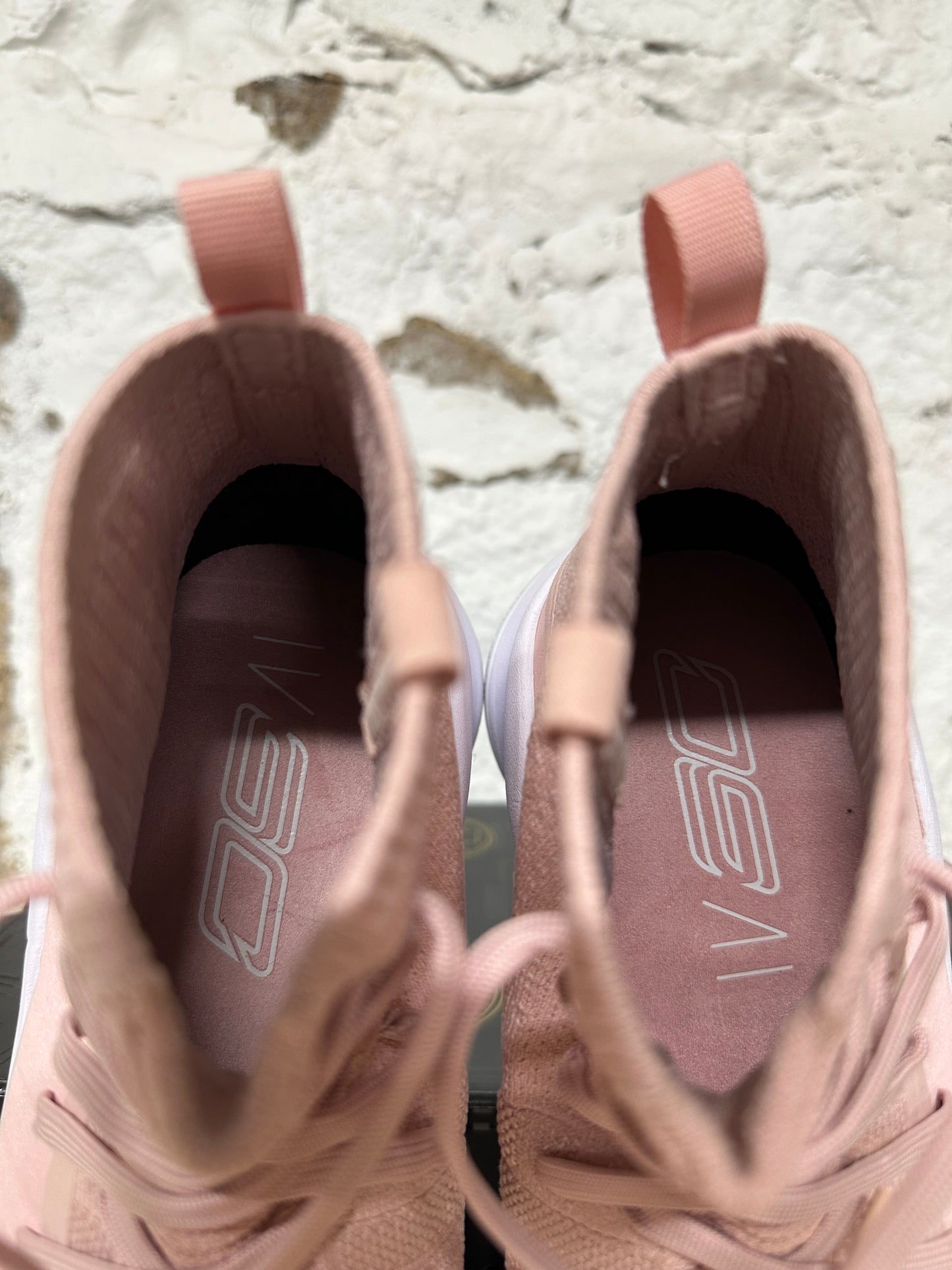 Under Armour Curry 4 Flushed Pink Sz 9