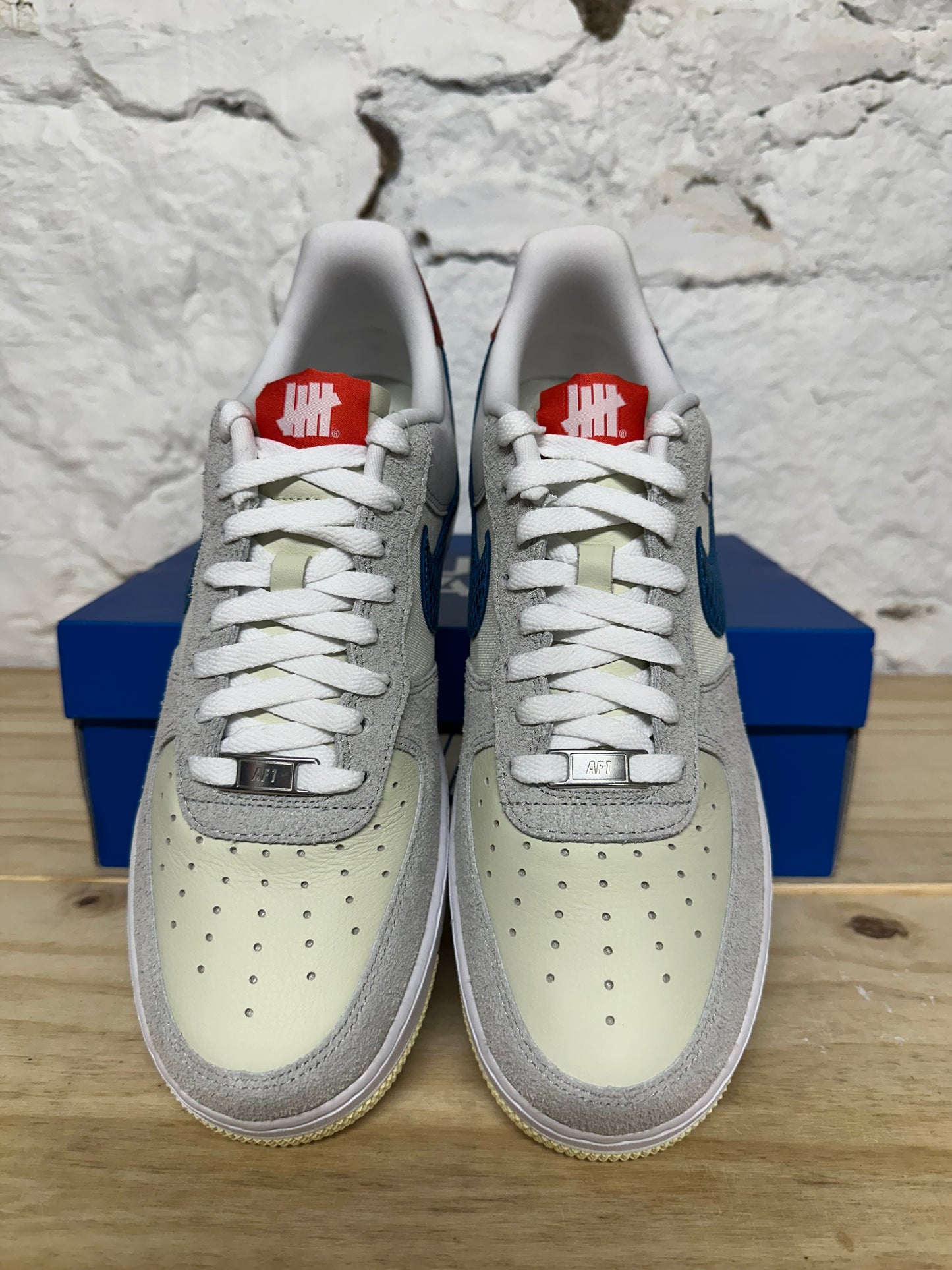 Nike AF1 Undefeated 5 On It Sz 10 DS