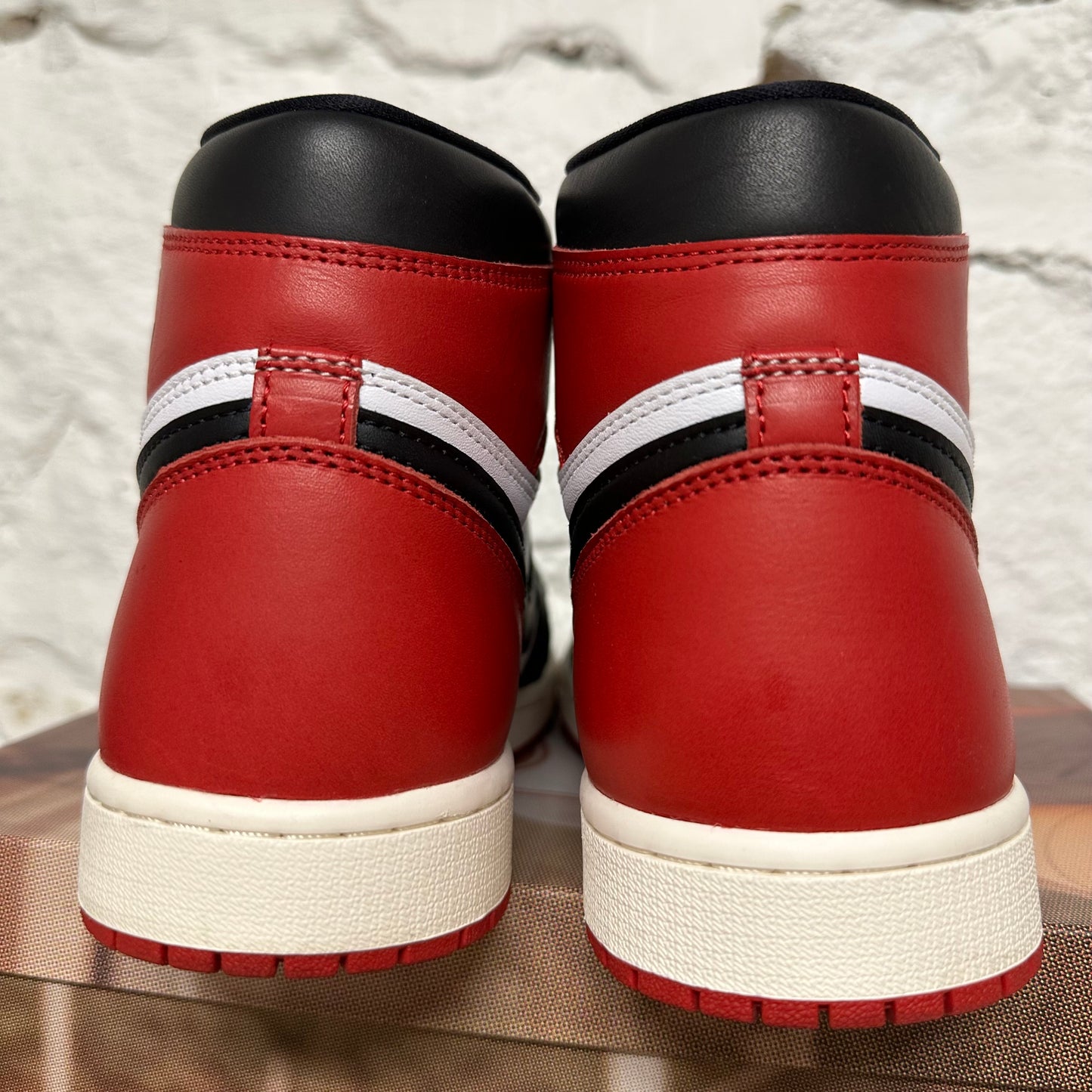 Air Jordan 1 High Reimagined Black Toe Sz 10.5