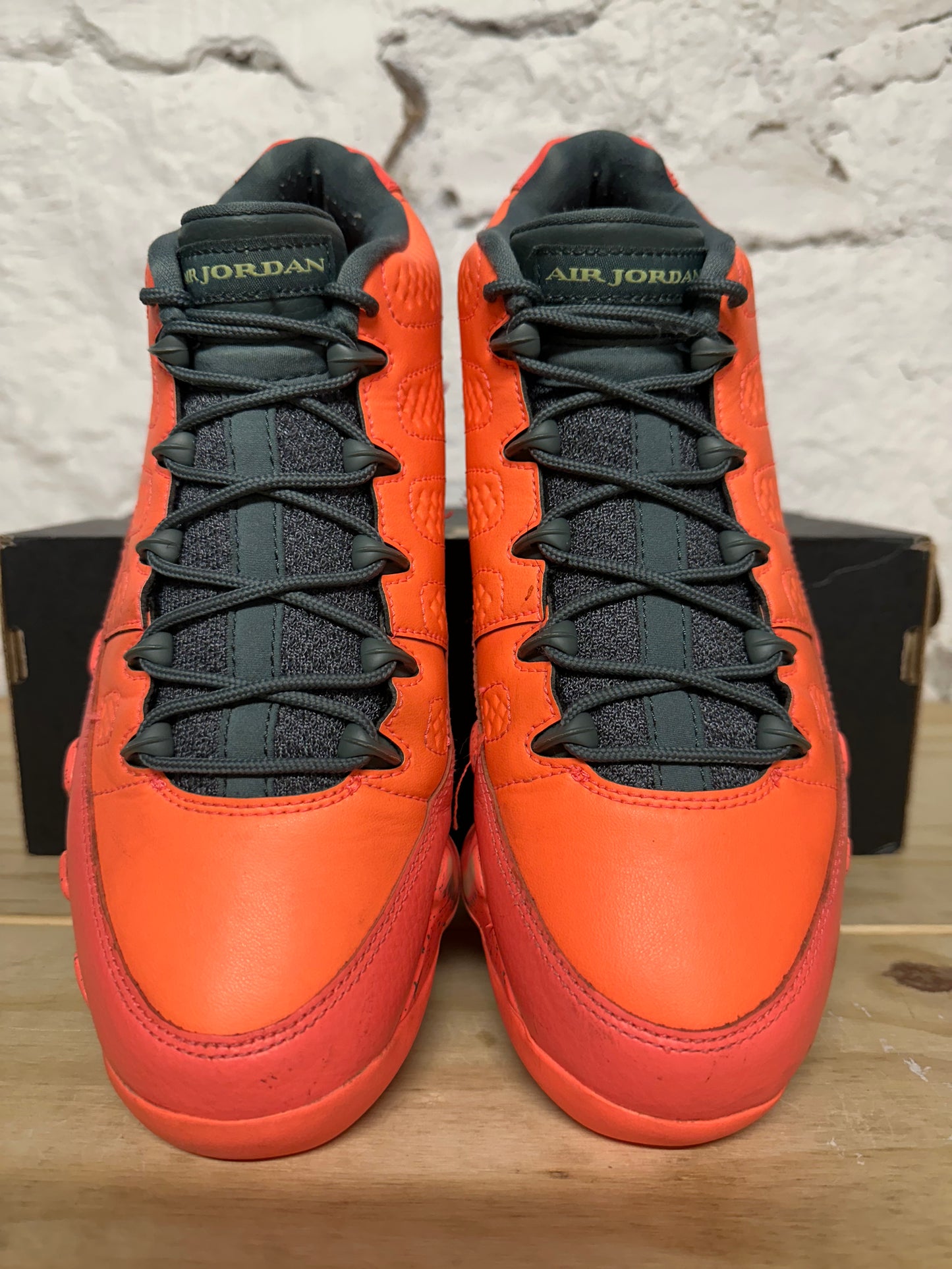 Air Jordan 9 Low Bright Mango Sz 8.5