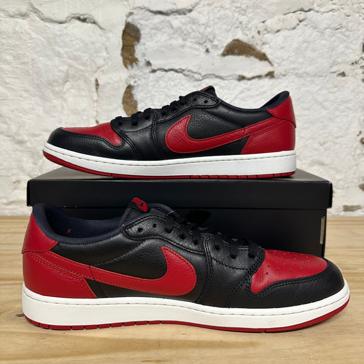 Air Jordan 1 Low Banned Sz 13