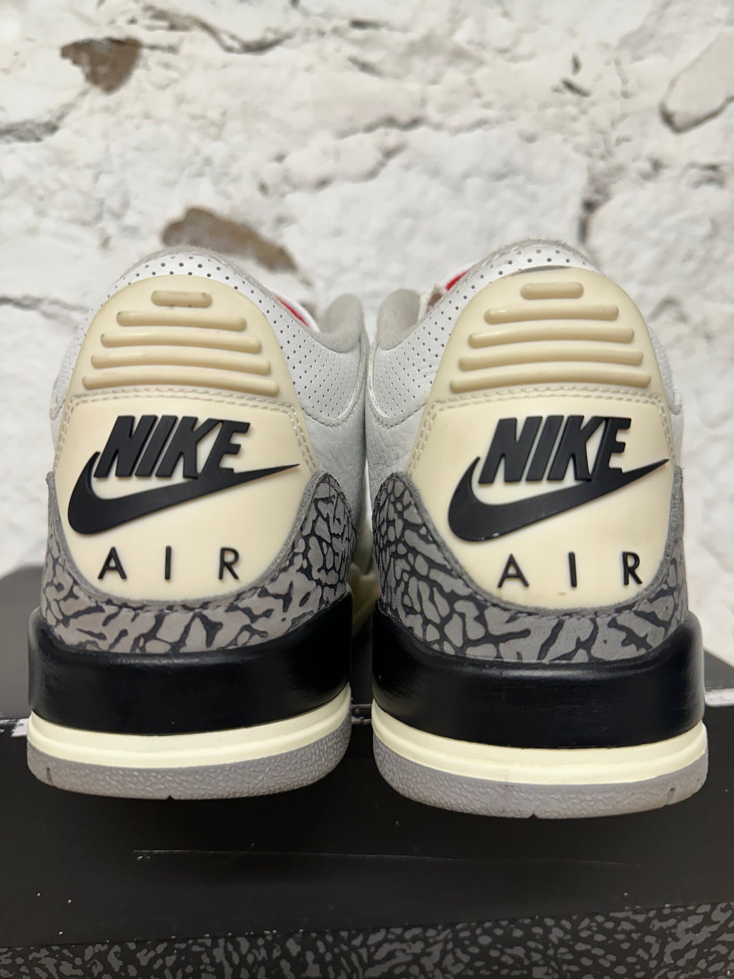 Air Jordan 3 White Cement Reimagined Sz 8