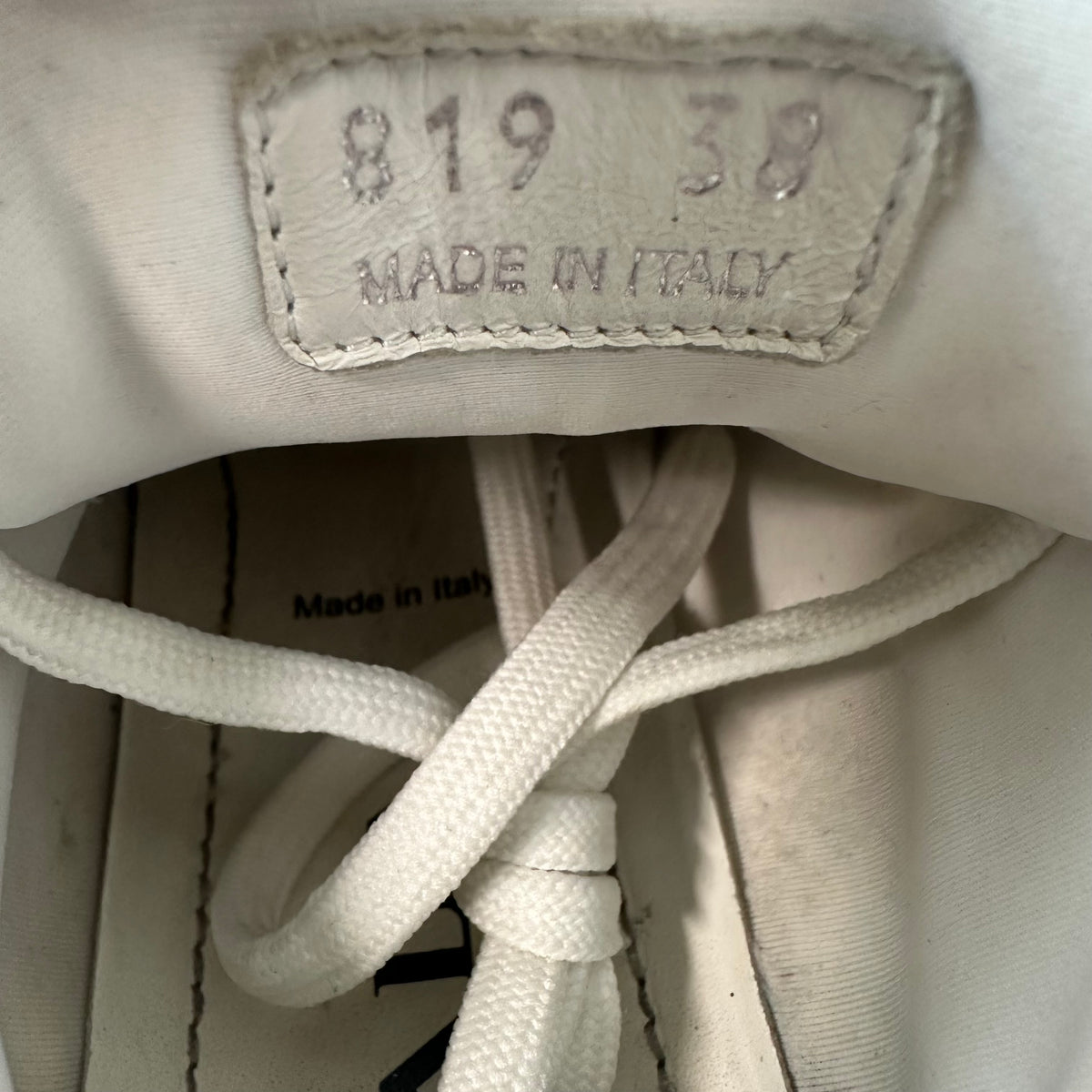 Prada Cloudbust Thunder Triple White Sneaker Sz 6 (38)
