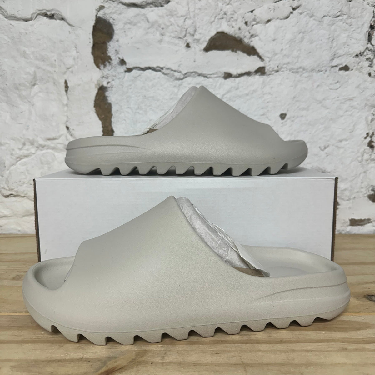 Yeezy Slide 01 Cream Sz 14 DS
