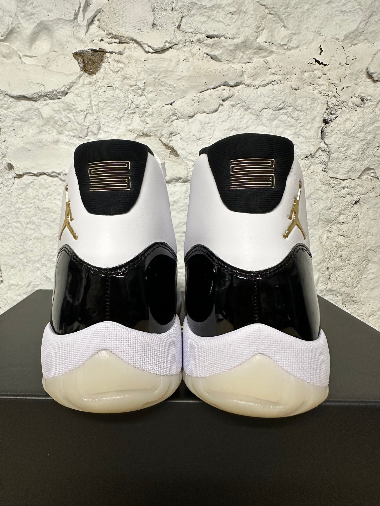 Air Jordan 11 Gratitude Sz 11.5 DS