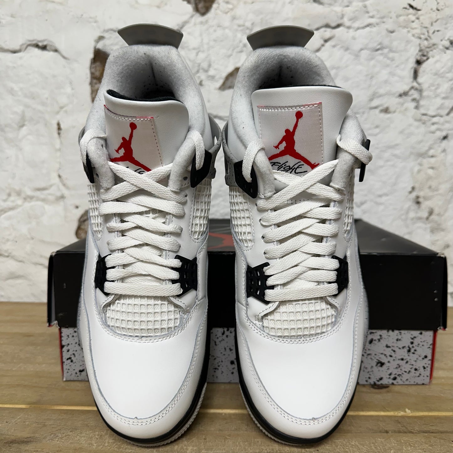 Air Jordan 4 White Cement (2025) Sz 9.5