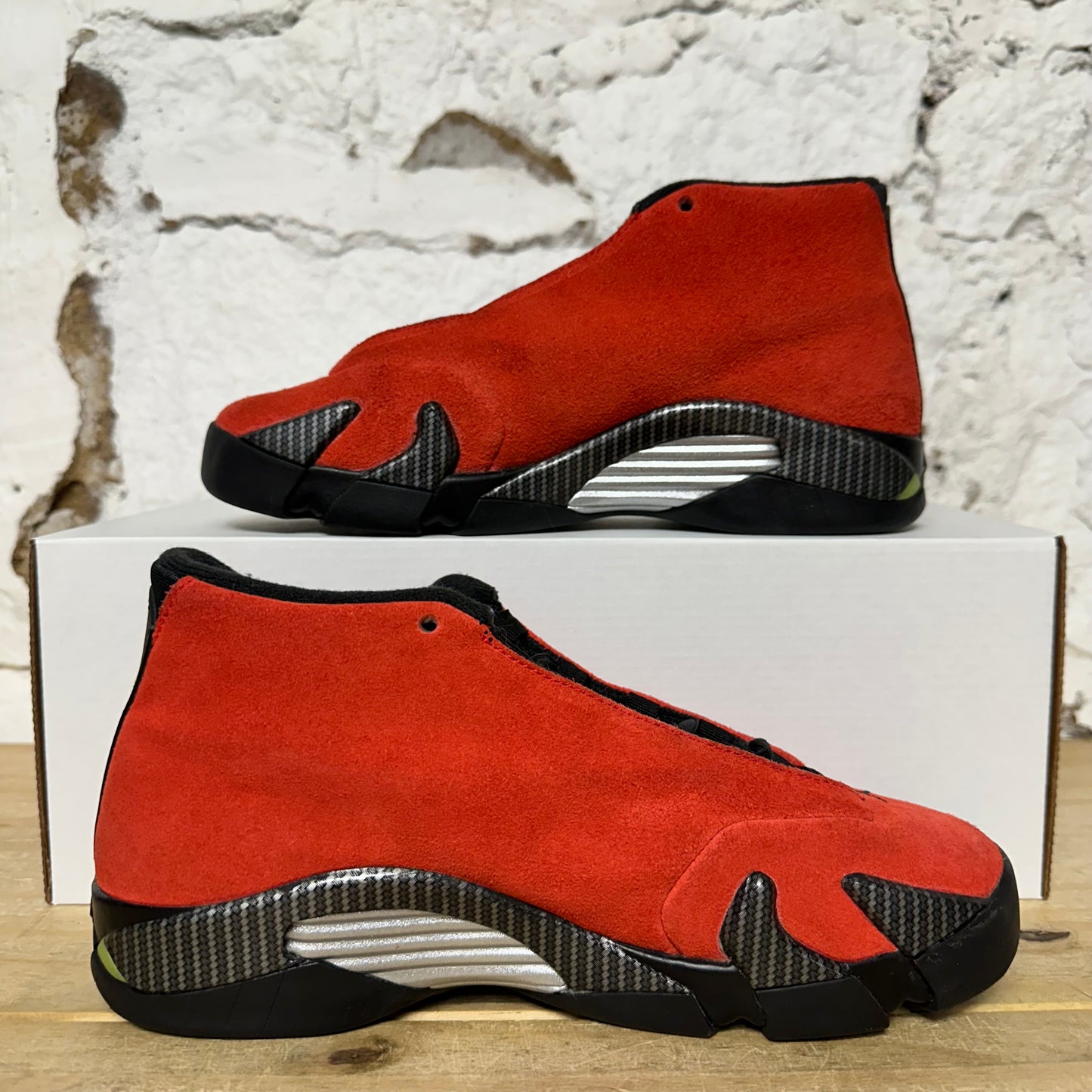 Air Jordan 14 Ferrari (2025) Sz 6Y
