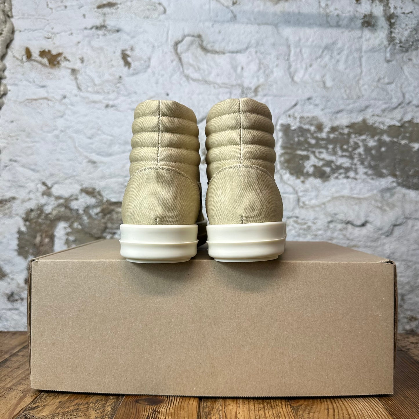 Rick Owens High Parchment Milk Sneaker Sz 7 (40)