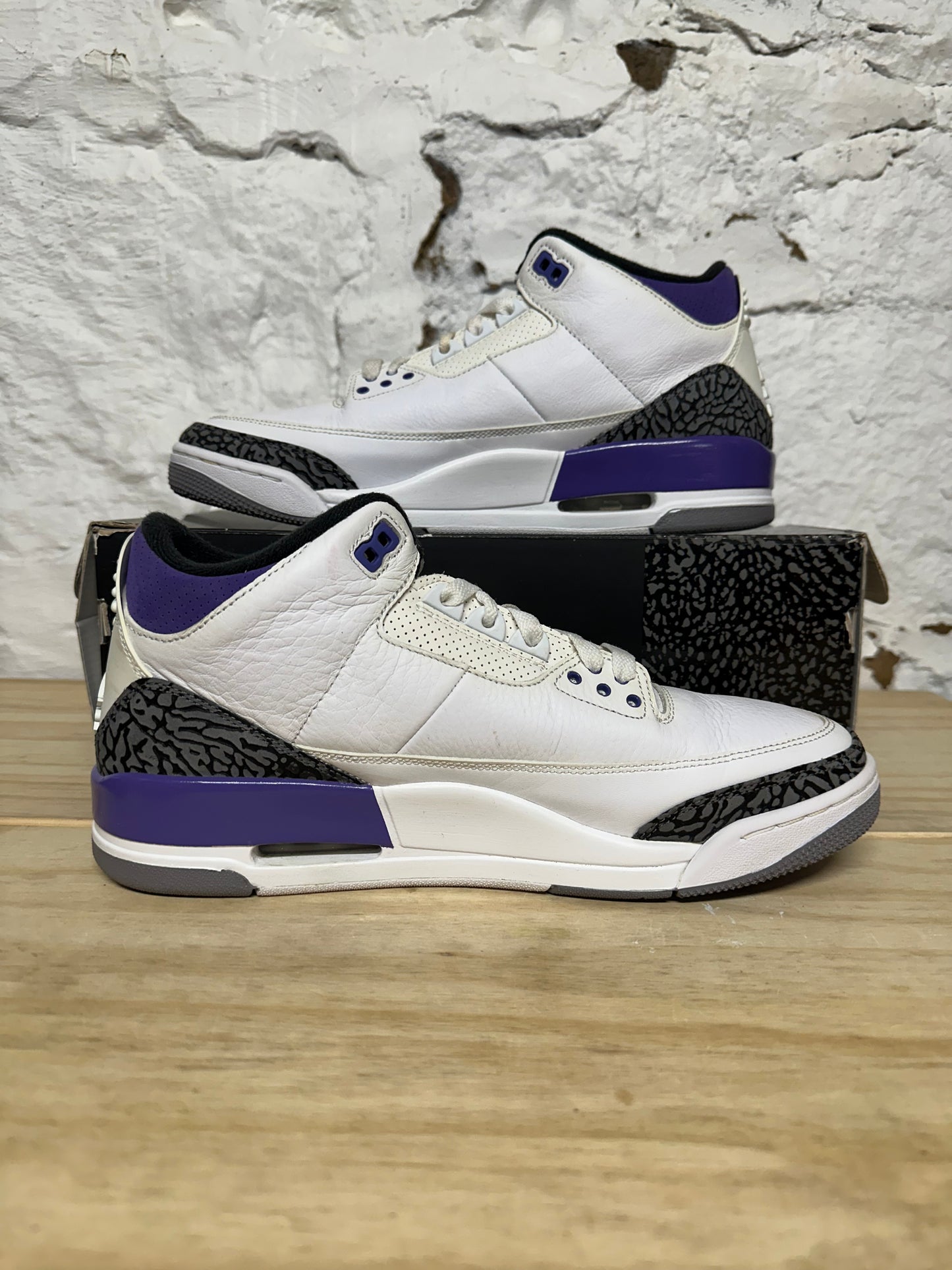 Air Jordan 3 Dark Iris Sz 11