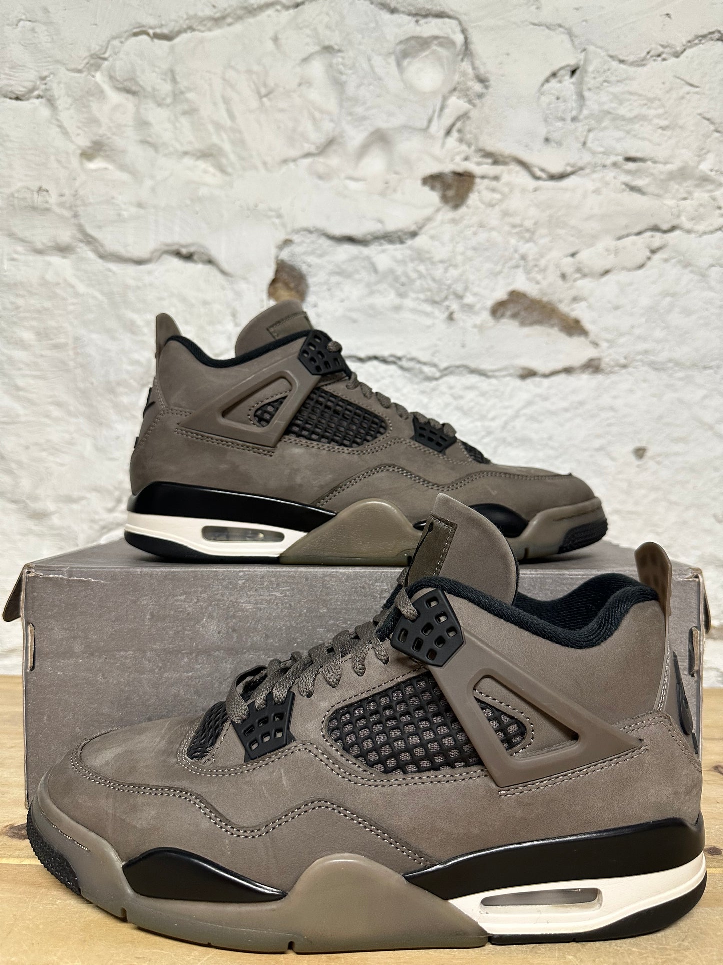 Air Jordan 4 Cave Stone Sz 9.5