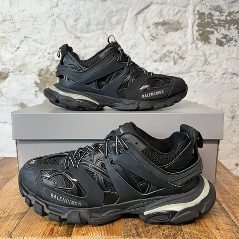 Balenciaga Track Runner Triple Black LED Sz 10 (43)