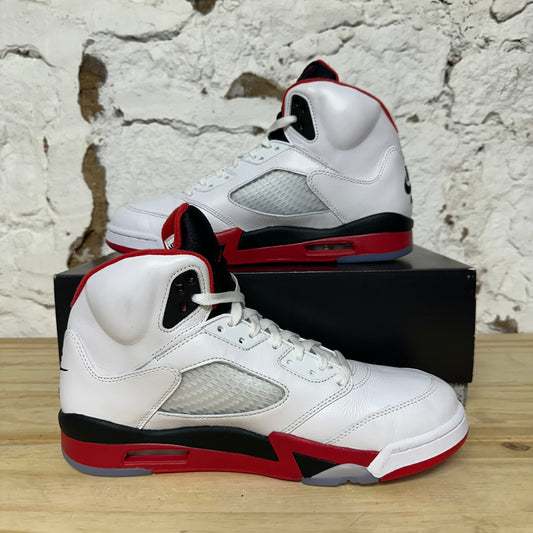 Air Jordan 5 Fire Red Black Tongue (2025) Sz 10 DS