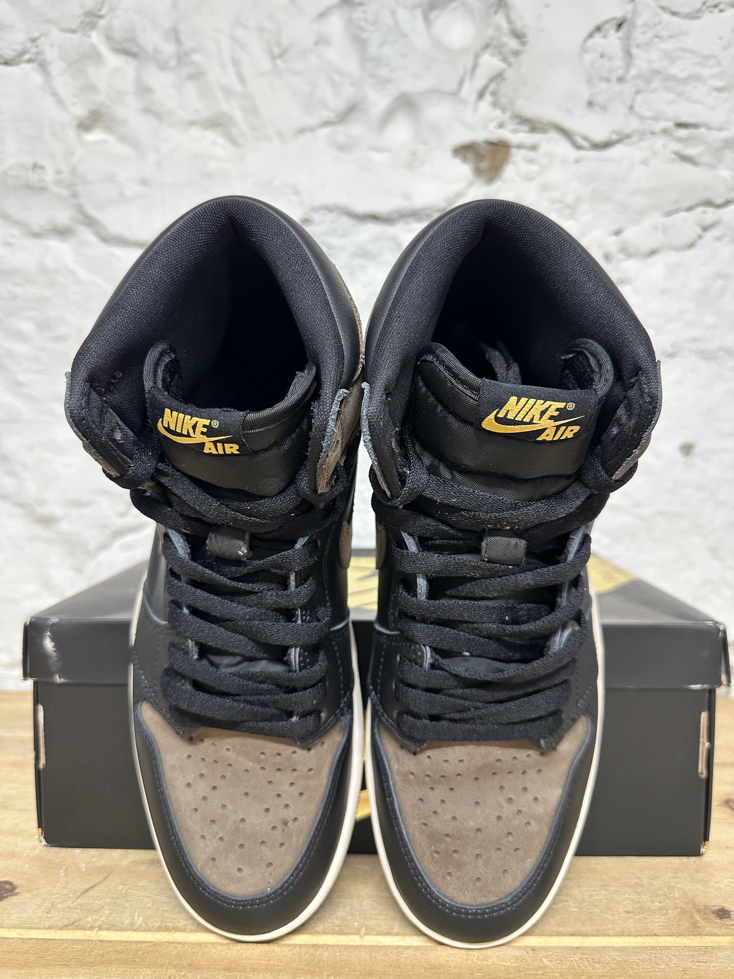 Air Jordan 1 High Palomino Sz 9.5