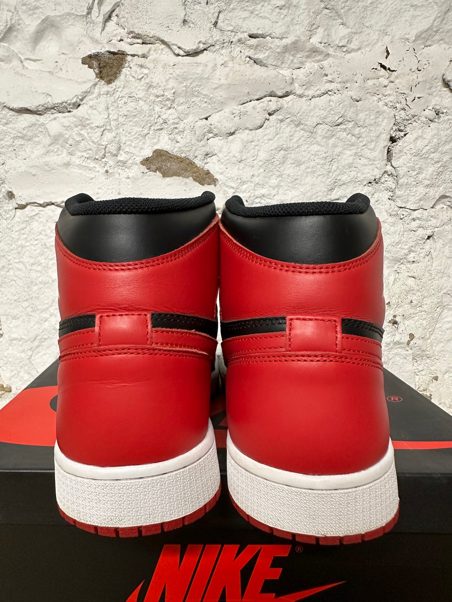 Air Jordan 1 Bred (2013) Sz 12