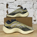 Yeezy 700 V3 Fade Salt Sz 9