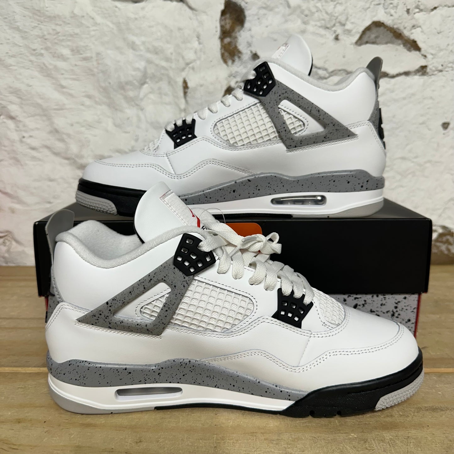 Air Jordan 4 White Cement (2025) Sz 10 DS