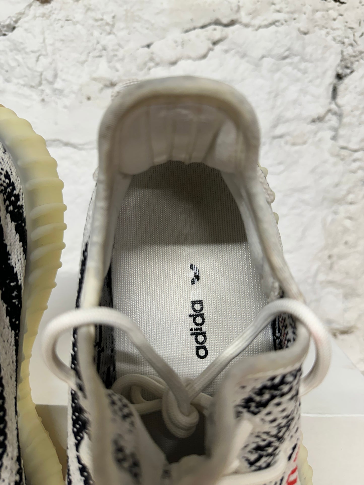 Yeezy 350 Zebra Sz 9.5
