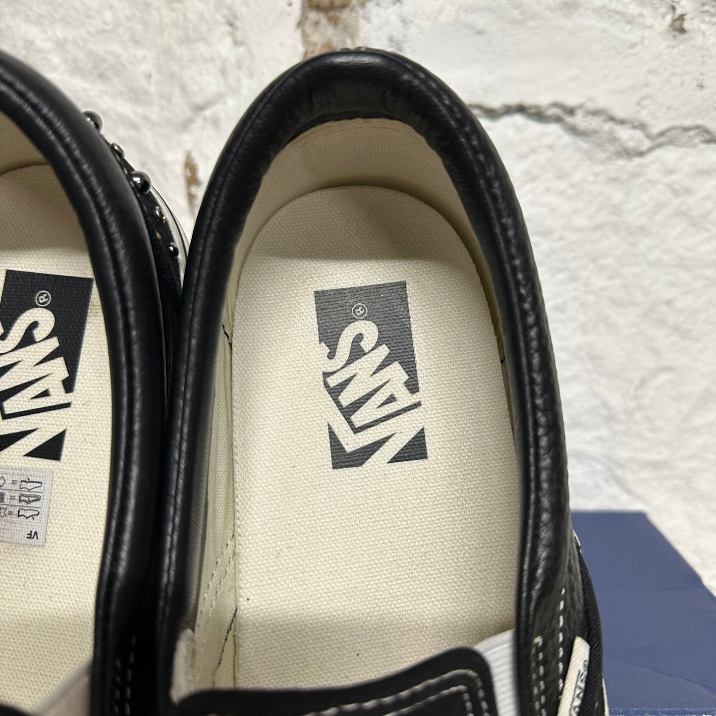 Vans LX Classic Slip On 98 Pearlized Blackout Sz 8.5