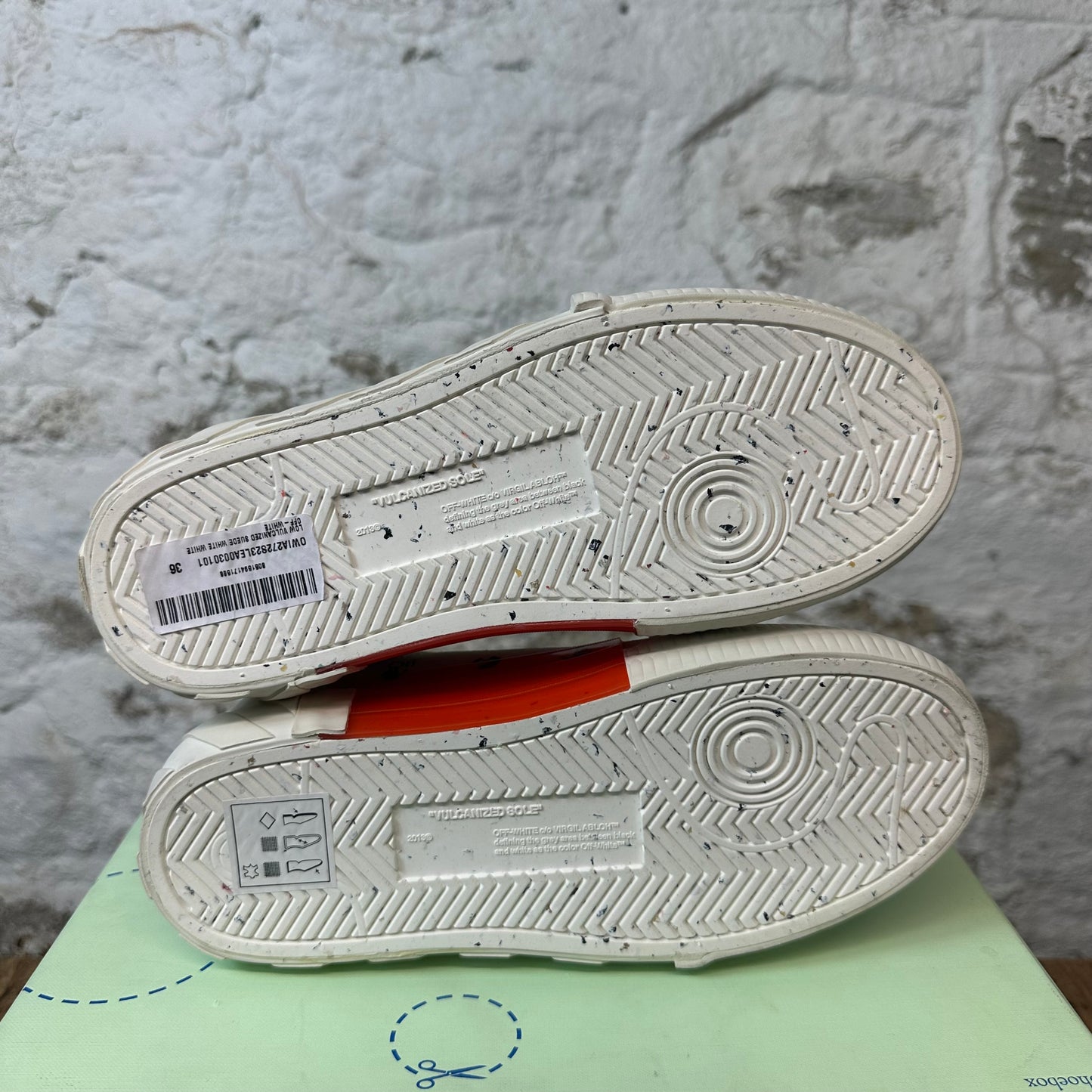 Off White Vulc Cream Suede Sz 4.5 (36) DS