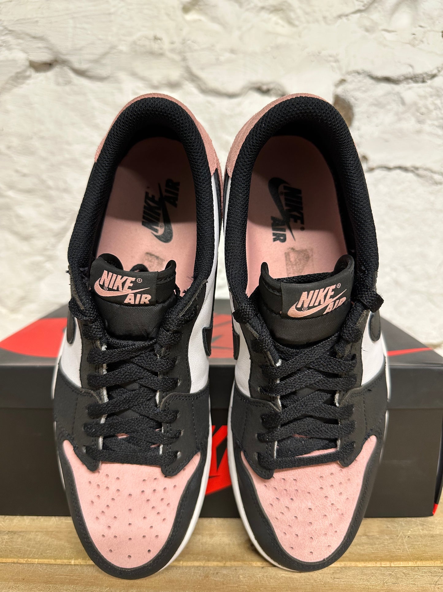 Air Jordan 1 Low Bleached Coral Sz 10