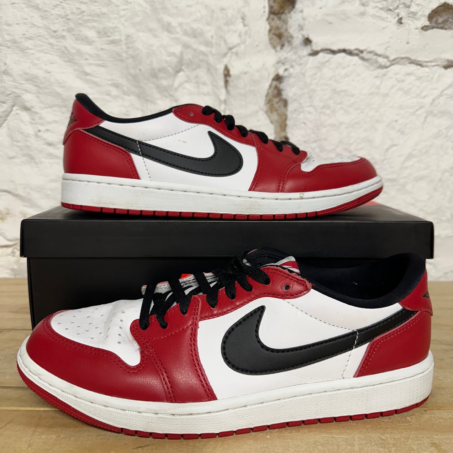 Air Jordan 1 Low Chicago Sz 9.5