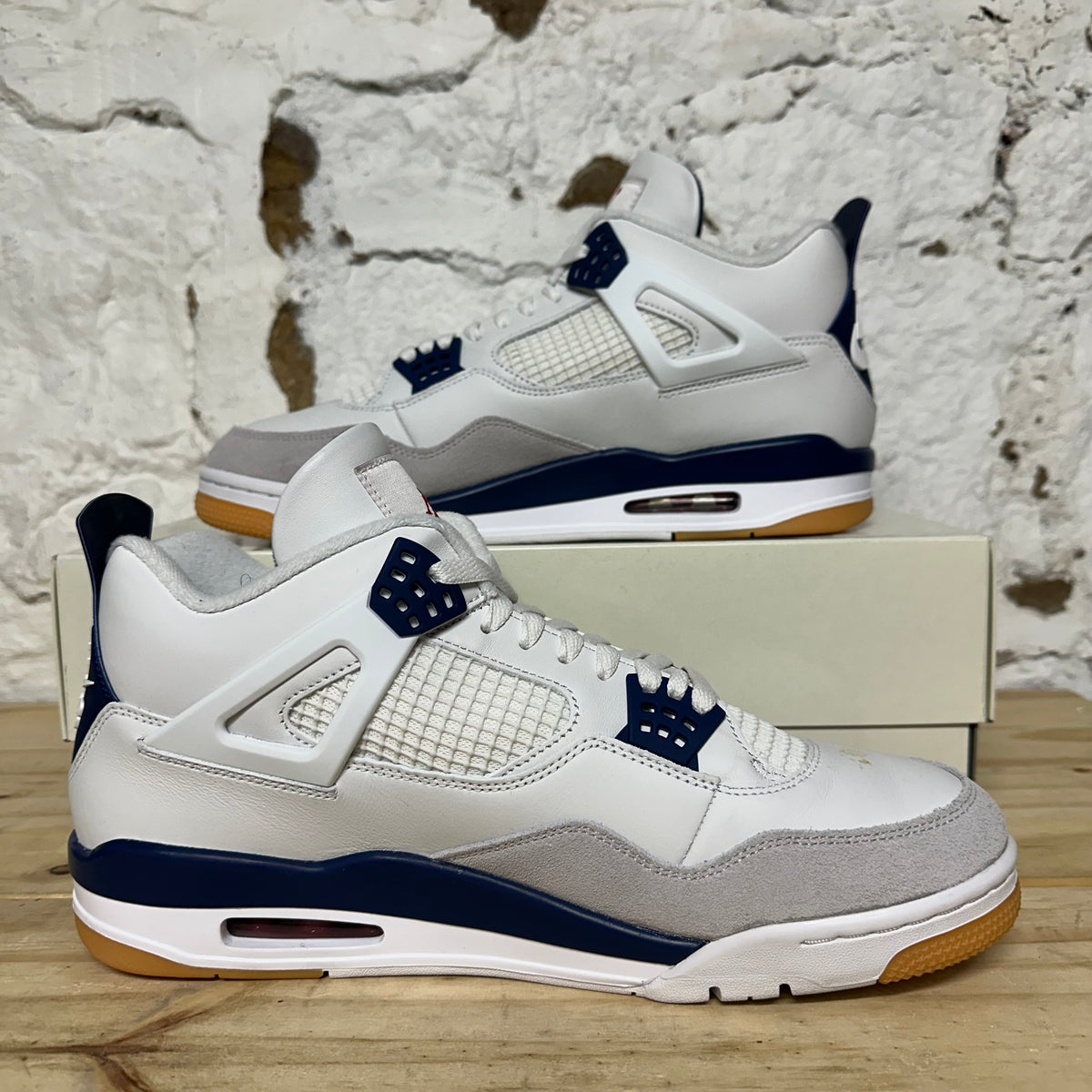 Air Jordan 4 SB Midnight Navy Sz 13