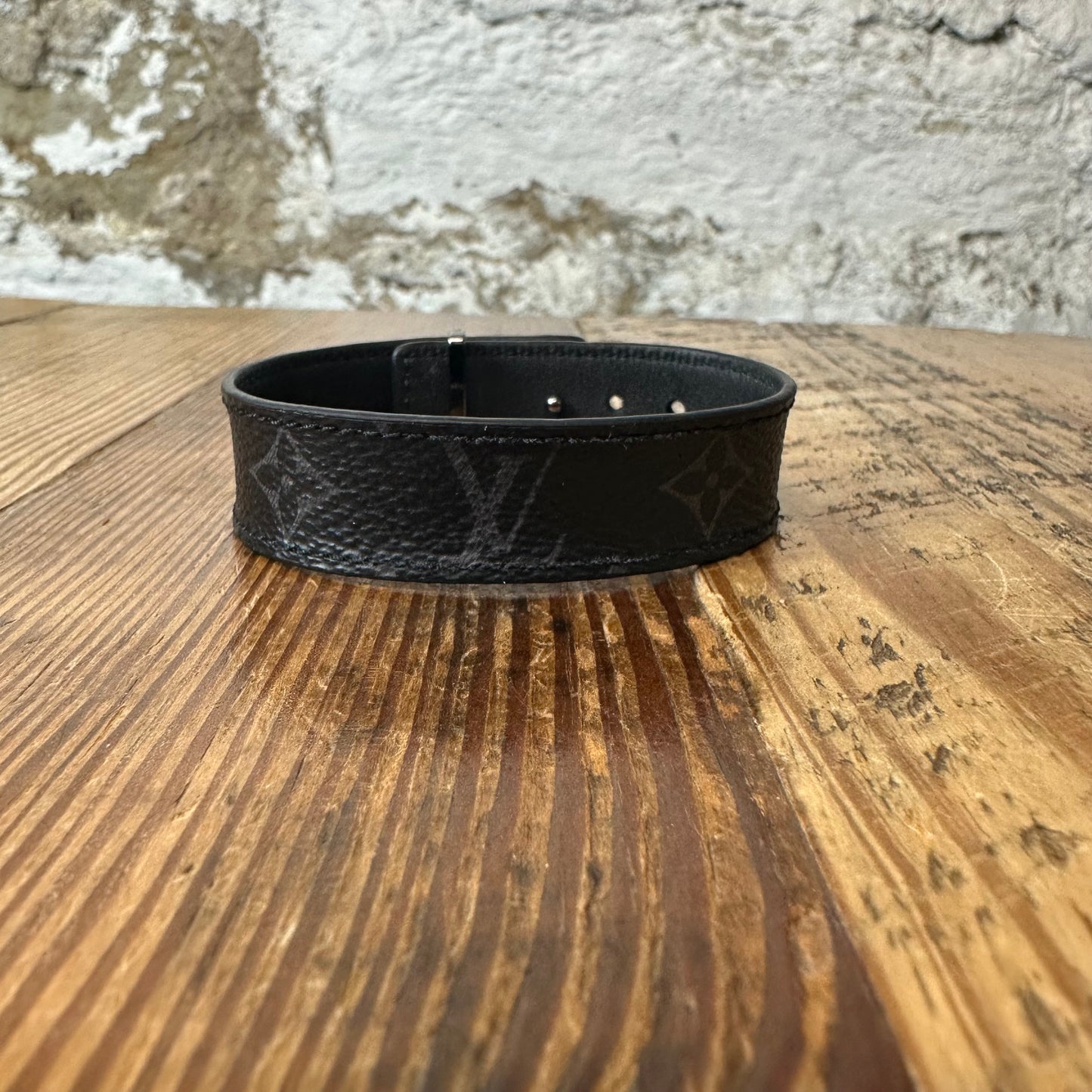 Louis Vuitton Graphite Slim Bracelet Sz 19