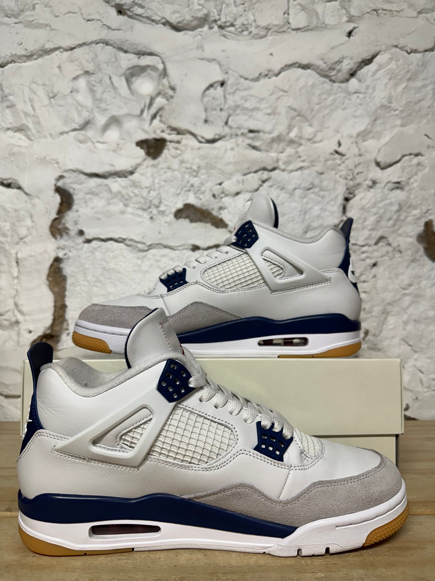 Air Jordan 4 SB Navy Sz 10.5