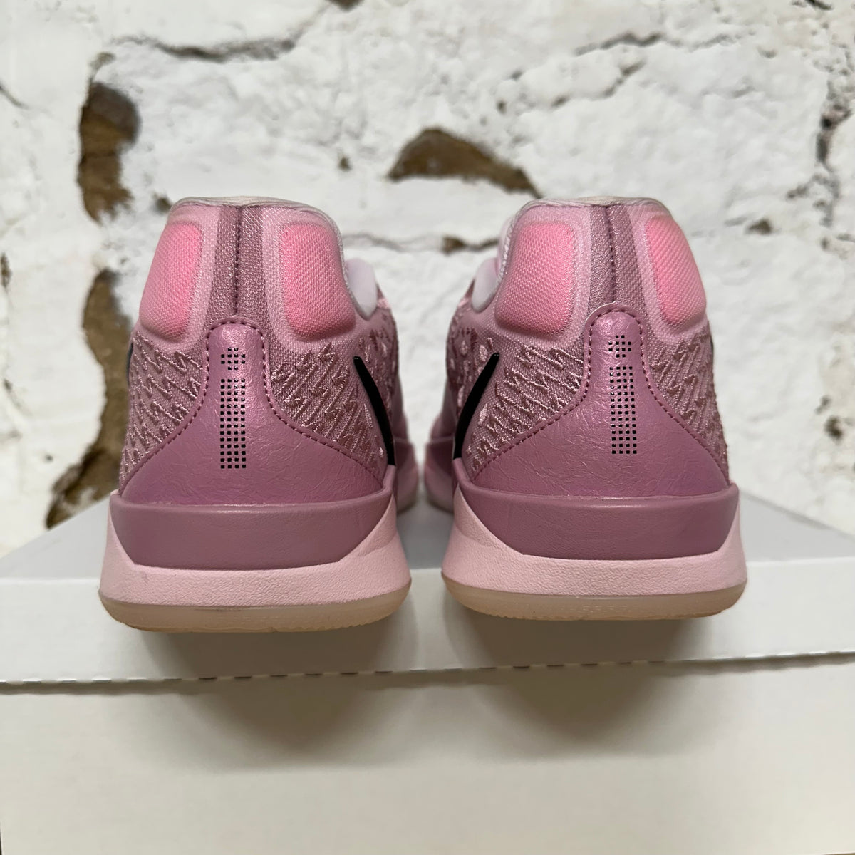 Nike Sabrina 2 Pink Foam Sz 13 (14.5W)