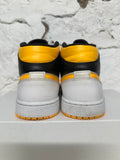 Air Jordan 1 Mid White Laser Orange Sz 9.5 (11W)