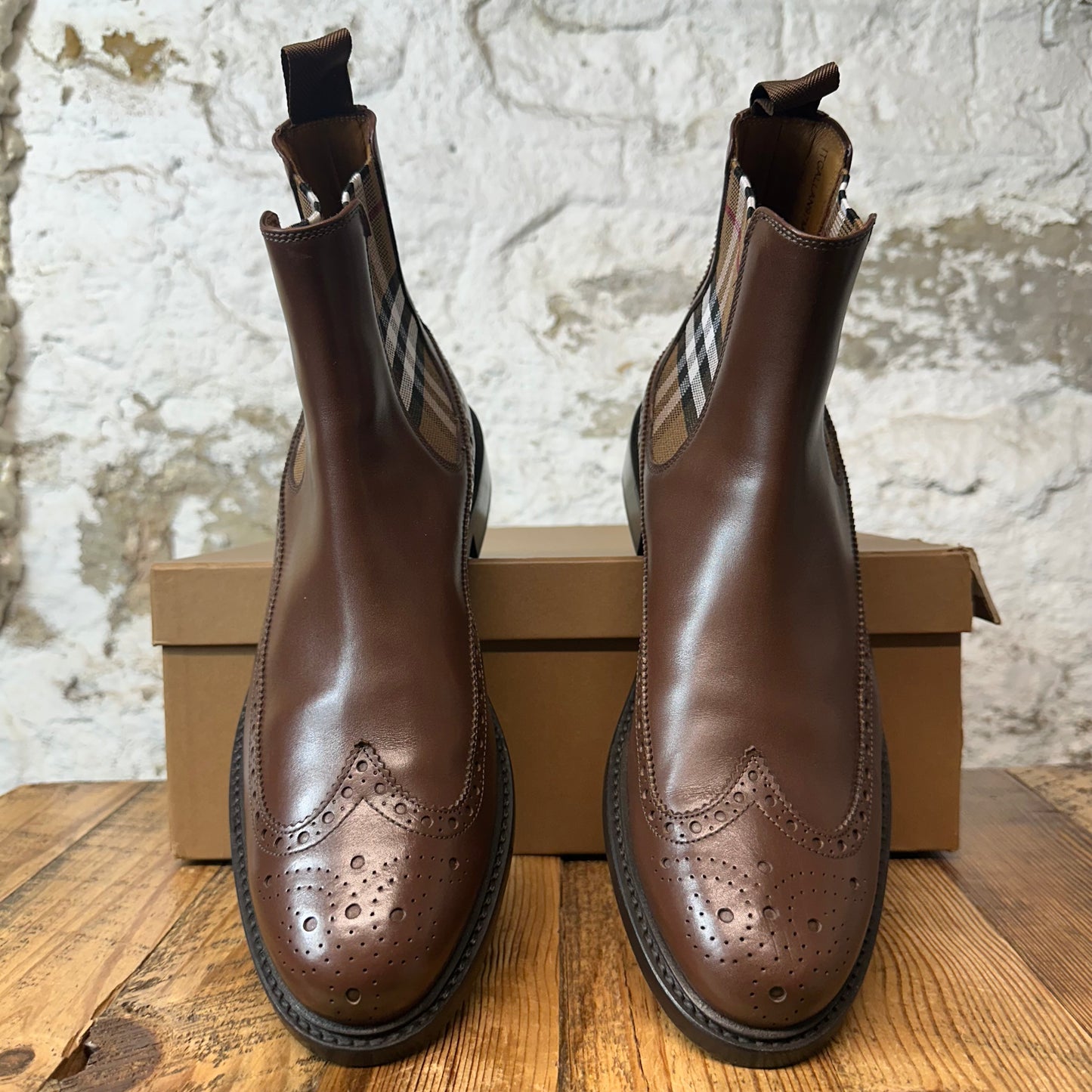 Burberry Vintage Check Brown Chelsea Boot Sz 11 (44)