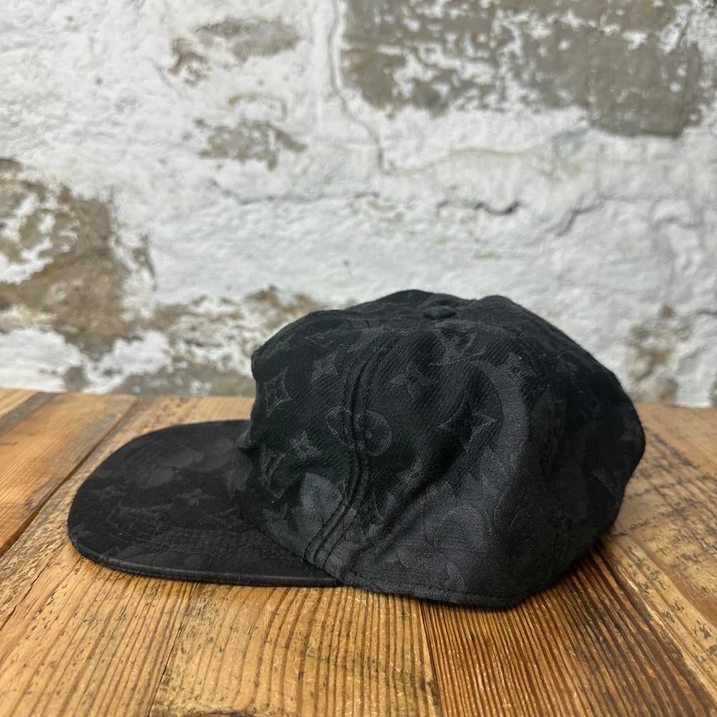 Louis Vuitton Black Grey Floral Monogram Hat Sz L